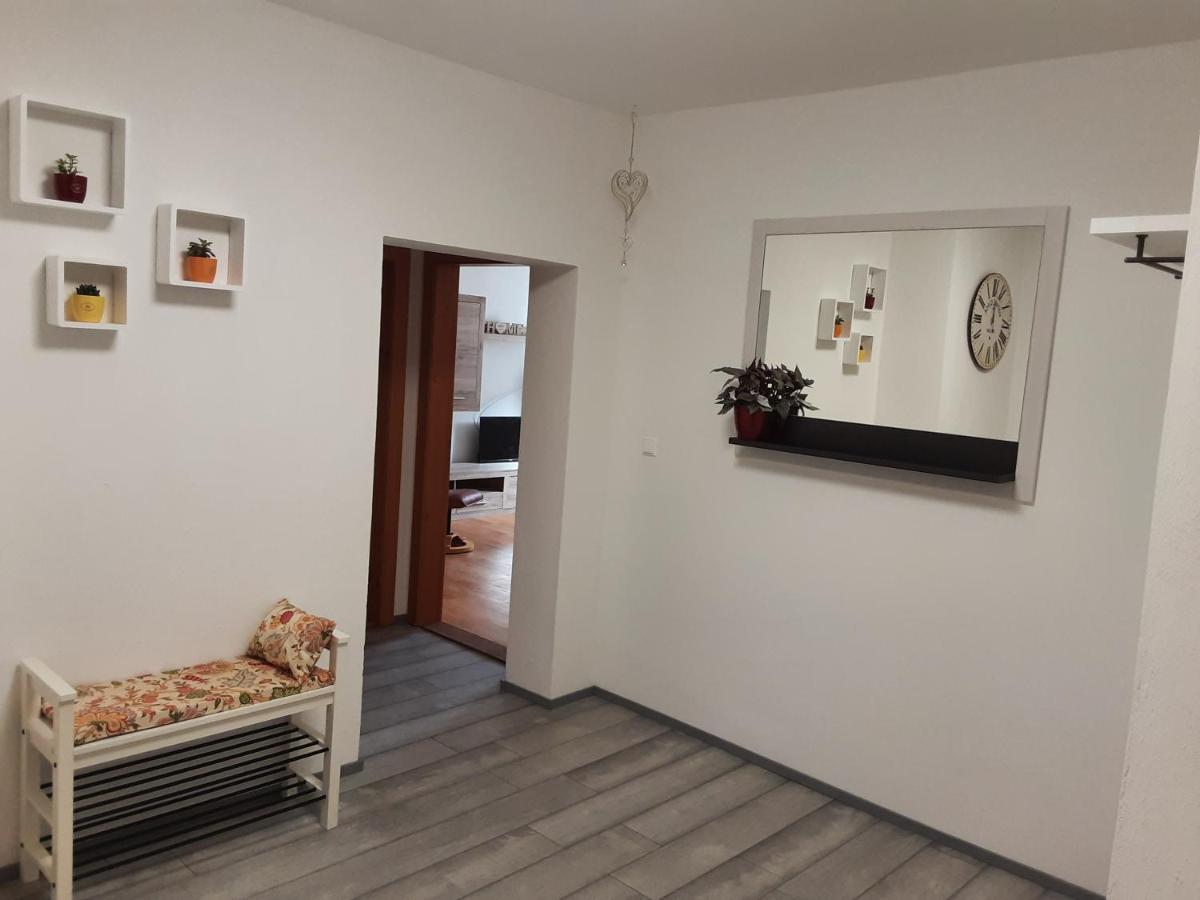 Apartment - Ferienwohnung 1 Treffen Am Ossiachersee 외부 사진